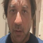 Enrique Arce Instagram - Hoy rodamos en el precioso 'pueblo español' de Mallorca con un actor que empieza en esto, pero que creo que tiene madera y no lo hace mal y me da que va a trabajar con cierta regularidad: Antonio de la Torre. Yo trataré de enseñarle todo lo que pueda! Día infernal de calor en Mallorca que sólo compensa el volver a currar con colegas y en un sitio tan precioso y magico como este...