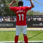 Enrique Arce Instagram - Antes del partido de las estrellas de los @premios_platino sólo quería dos cosas: no lesionarme y no hacer demasiado el ridículo. Si me llegan a decir que iba a ser el máximo goleador del partido con 3 goles les hubiera tomado por locos un día inolvidable junto a compañeros actores y ex jugadores de leyenda. Una experiencia imborrable!