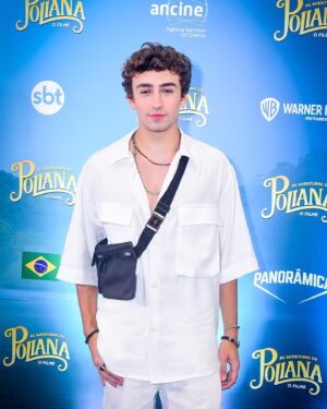 Enzo Krieger Instagram - Da pré de Poliana o filme😍
Muito especial
Dia 30 de Novembro nos cinemas heinnnnn, vão nos assistir😉😁😁
Obrigado a todos❤️