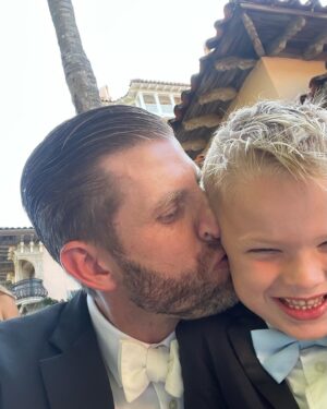 Eric Trump Instagram - 🌴🌴