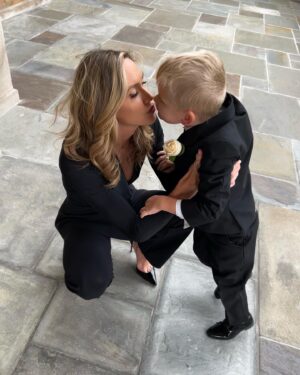 Eric Trump Instagram - Happy anniversary to my amazing wife @laraleatrump! You are an amazing mother and absolute rockstar in life! Luke, Carolina, the dogs and I love you very much!