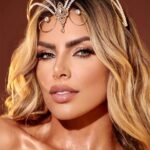 Erika Schneider Instagram - Abelha 👑 spoiler de uma das fantasias do meu carnaval! 🥳 Fotos @picsmarioficial Beauty @bycarolfranca @ateliedemascaras
