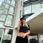Erika Schneider Instagram - Bom dia!!! Passando pra desejar um dia lindo pra vcs!!! Abri caixinha de perguntas nos stories, Mais tarde vou responder as mais legais! 🪬🤍