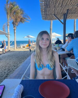 Erin Foster Instagram - Looks like Simon brought sand to the beach.