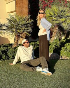 Erin Foster Instagram - It feels like we need something positive right now, so I’d like to offer something. I’m pregnant!