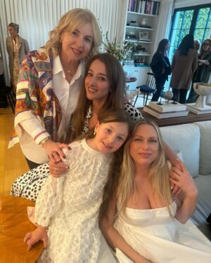 Erin Foster Instagram - My baby was showered with gifts and I was showered with love, and I cried and made everyone else cry, but I had a great hair day.  Been waiting for this day for too long ❤️

Party Planner: @mimibrownstudio 
Catering: @plated_bytuki 
Quilt team: @foragercrafts
Photographer: @mirellemirellemirelle