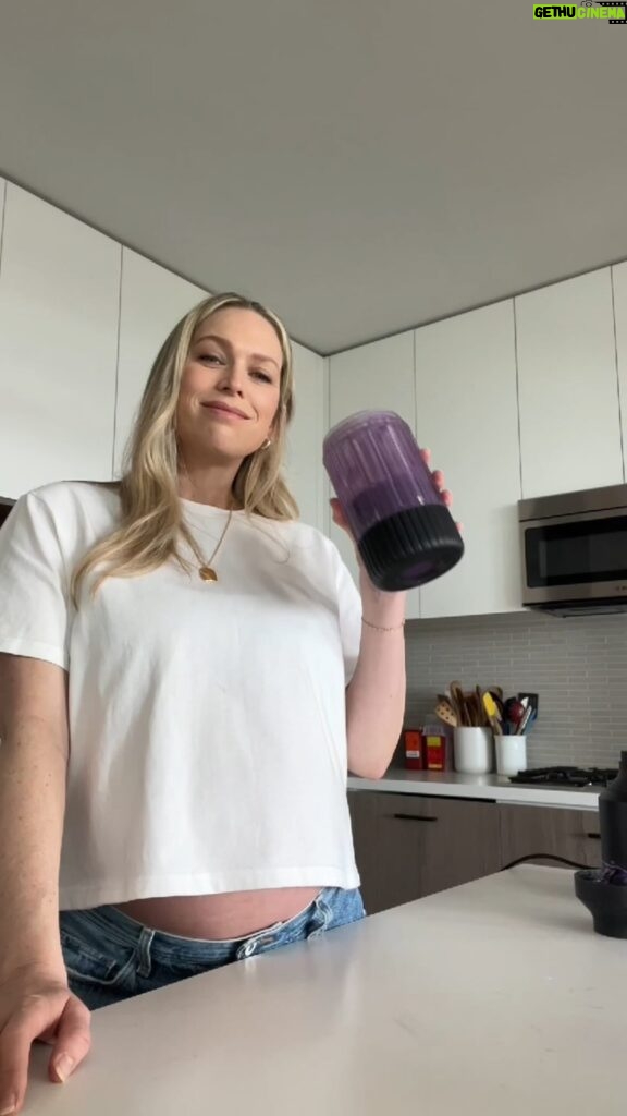 Erin Foster Instagram - My entire birth team, Dr. Afflack, Lori Bregman, and Abby Vidikan, recommended the brand @needed to me and I use their products every day in my prenatal smoothie and I love it so much. Their products are clean and easy to use. #neededpartner