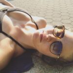 Erin Heatherton Instagram – Me and my tunes.. catchin the last rays ☀️🌻💛 #sunset #nyc
