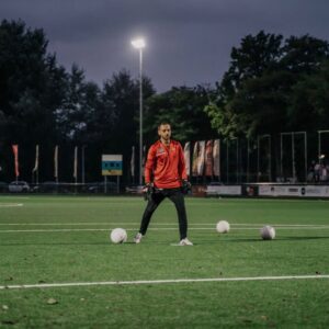 Erkan Kolçak Köstendil Instagram - Mijn nieuwe team, nieuwe huis, nieuwe familie
“AMSTERDAM JONGEREN VERENIGING” @vvagb020 

Voorzitter Orhan Aslan ,Nevin Pala ,Hoofdtrainer İmdat Ilguy en Manager Onur Çelik @onurrrr.c Bedankt voor deze transfer
 ❌⚽️❌

Photo by @gerrygalago 

——————————————

Yeni takım , yeni ev , yeni aile
Amsterdam Gençlerbirliği
Transfer için Başkan Orhan Aslan’a , Nevin Pala’ya , Hocamız İmdat Ilguy’a ve menajer Onur Çelik’e teşekkürler.