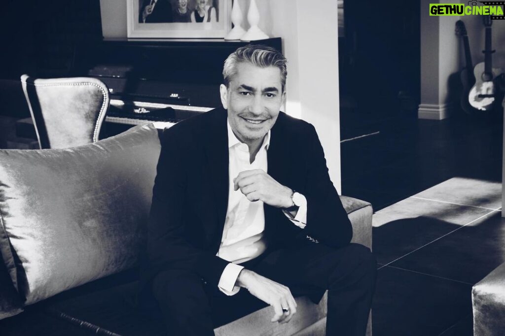 Erkan Petekkaya Instagram - J U S T a look 😉 BW 🎞️