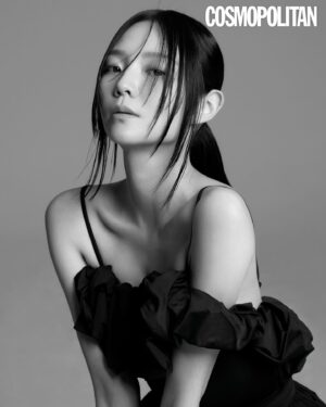 Esom Thumbnail - 28.3K Likes - Most Liked Instagram Photos