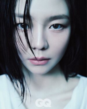 Esom Thumbnail - 63.7K Likes - Most Liked Instagram Photos