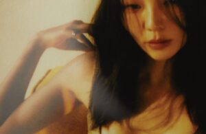 Esom Thumbnail - 27.9K Likes - Most Liked Instagram Photos