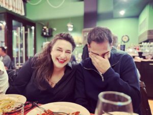 Esra Dermancıoğlu Instagram - Mutluluk @arassenol @umtarmgn 🍝🍝🍝