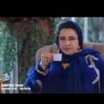 Esra Dermancıoğlu Instagram - Perşembe akşamı çay, kahveye bekliyorum:) Asiye 🐍 @hudutsuzsevdadizi @bahadirozdener Kostüm: @zeynepalioglu 🤍🤍