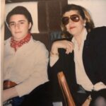 Esra Dermancıoğlu Instagram - Annem The Greek Tycoon Anthony Quinn gibi bende kırmızı başlıklı kız gibi:) Hey gidi days be...