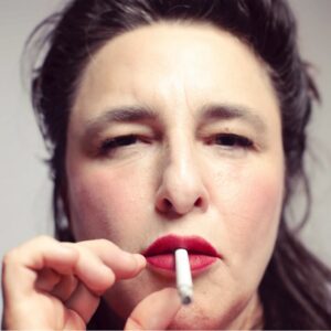 Esra Dermancıoğlu Instagram - Bu hayata oturmaya gelmedik...
O zaman başka bi yol buluruz...
Devama devam.