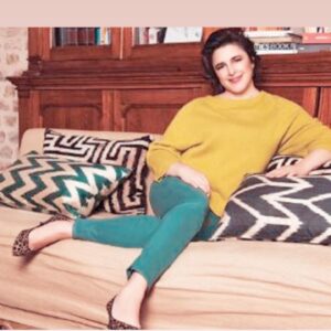 Esra Dermancıoğlu Instagram - İcabında böyle bir kadın'da var elimde:) 
esra...