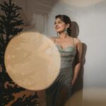 Esther Anil Instagram - Merry Christmas ✨❤️ Concept & styling : @amritha_lakshmi___ @styledby_al_ Photography : @_harikumar._ Mua : @sreegeshvasan_makeupartist Outfit : @briella.in Jewellery : @goodwillcollectionskerala Bts : @__naim.___ Decor : @_concept.events_ Special thanks @gokul_pratheep_