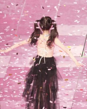 Yu Shuxin Instagram - pink 🎀