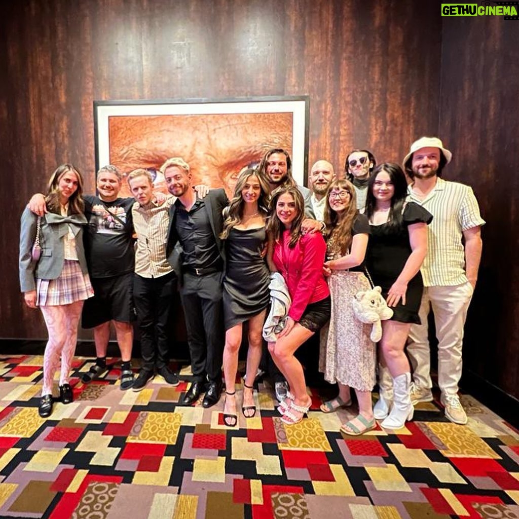 Ethan Klein Instagram - Vegas photo dump w da @h3_podcast gang