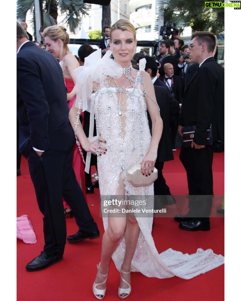 Eugenia Kuzmina Instagram - @festivaldecannes #marcellomio 🎞️💜 , thank you @fervanspall for this amazing dress ( your story truly touched me and so greatful to work with amazing creative artists ) @baroqco_official @fredmecene @jordan___way @anne.pourbaix @jamilaouzahir 💜