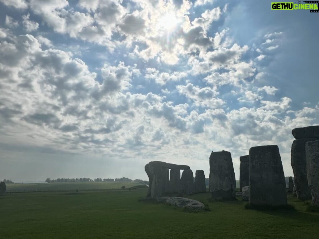 Eugenia Kuzmina Instagram - Happy Mother’s Day ☀️💗🦋 …. Meditating at #stonhenge #mothernature #moon #sun 🌙☀️🌿 #magic …. I don’t post pics of my family anymore on purpose to protect what’s sacred 💜 dress @karnitaharoni_official