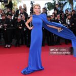 Eugenia Kuzmina Instagram - @festivaldecannes ( lol I did try to hide my phone with #thepowerpuffgirls cover that my daughter gave me 💜🎞️🙈 ) #comedians 🙈 @thecomedystore soon , thank you @blackandpaper @redcarpet.showroom @rosafaizzad @fredmecene @fredmecenebeauty @beauty._orientale @anne.pourbaix @jamilaouzahir 💜