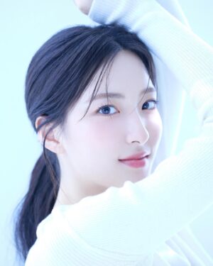 Eunseo Thumbnail - 84.3K Likes - Top Liked Instagram Posts and Photos