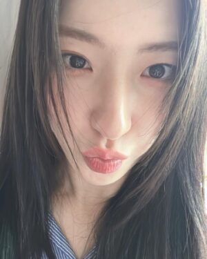Eunseo Thumbnail - 54.8K Likes - Top Liked Instagram Posts and Photos