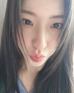 Eunseo Thumbnail - 54.8K Likes - Most Liked Instagram Photos