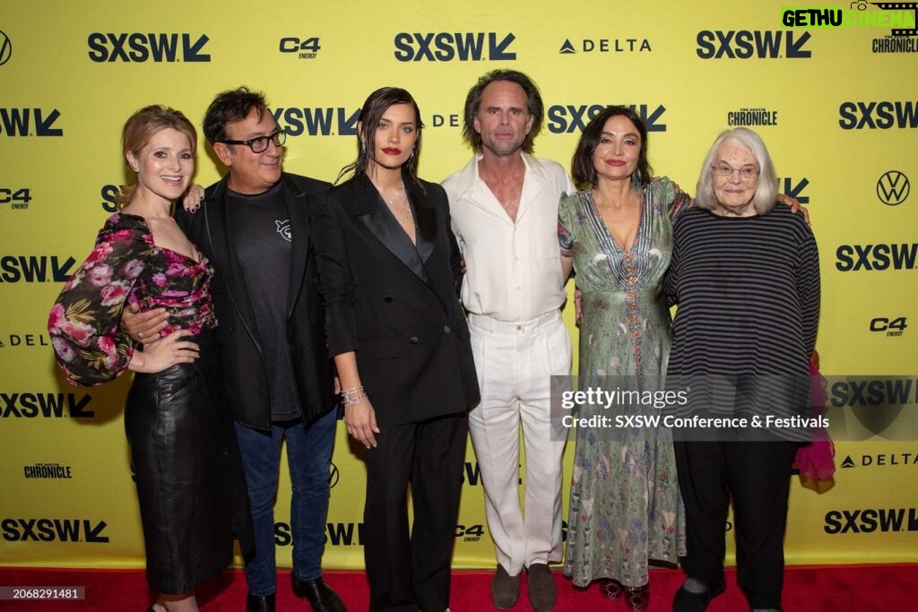 Eva De Dominici Instagram - Some moments of SXSW for The Uninvited 🎬 @waltongogginsbonafide @elizabethreaser @nadiasomerset @rosiefellner #LoisSmith @pascalispunk @fredriksewell