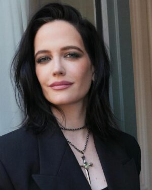 Eva Green Thumbnail - 199.9K Likes - Most Liked Instagram Photos