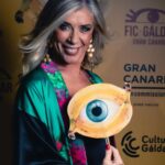 Eva Isanta Instagram - Lo del @ficgaldar es algo a perpetuar y hacer crecer. Las calles del pueblo se convierten en un plató gigante, el cine más internacional puede disfrutarse, hay acceso a cursos y charlas con profesionales del sector… florecen semillas para nuevos cineastas y creadores. Gracias @rutharmasj por hacerlo posible y al #ayuntamientodegaldar por darle vida. Un honor conoceros en esta undécima edición. ¡Por muchas más! Gracias por ponerme luz @vidaymilagrosofficial @tintaybariloche @galleryroomc @scandal54 @jabierbilbaojoyas @sirococb @borjavera by @borial_management