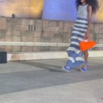 Eva Isanta Instagram - Disfrutando la moda en Madrid @maisonmesa Blanco, negro, colores ácidos y alpargatas y … en este entorno ¡órdago! @mbfwmadrid Estilismo @kokeroficial @senandreag @austenjunior Maquillaje y Peluquería @angela.vgil @ohmartus ❤️ Gracias @perucha63 🌹