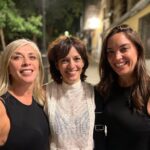 Eva Isanta Instagram - #SinFiltros de @palomabravo la novela que en este momento vital mejor me, nos cuenta. Ayer fue un momento más que bonito. Gracias #palomabravo y @martagarciaaller por permitirme ser la tercera en “concordia “ (1. femenino . Conformidad, unión) Gracias familia y amigos por acompañarnos desde tan cerquita. Siempre es grato vuestro amor y compañía. Gracias. #presentación #novela #circulodebellasartes @contraluz_editorial @agenciadospassos