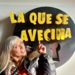 Eva Isanta Instagram - Queda inaugurada la #temporada15 en la mejor compañía @petramartinez1944 @macarenagomezofficial @pablochiapella Seguimos disfrutando @la_queseavecina @contuberniofilms @alber_caballero @lauracaballero_ @mediasetcom @primevideoes