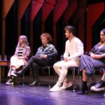 Eva Isanta Instagram - El estreno de #lasquegritan fue el viernes 26 en el @teatroprincipalpalencia Aún impregnada de un batiburrillo de emociones: esfuerzo, trabajo, nervios, compañerismo, aplausos … una maravillosa eclosión que aún estoy digiriendo. Gracias Palencia y amigos/as por la fervorosa acogida. Me habéis hecho muy feliz. Gracias familia teatrera. Esto no ha hecho más que empezar. Os quiero #beatrizcarvajal @normaruizita @pepa_rus Texto: @rincon_cano y @josemariadelcastillo Dirección: @josemariadelcastillo Producción: @pentacionespectaculos @coribante Distribución: @pentacionespectaculos Escenografía: @monicaborromeo_ Iluminación: @pilar #lasquegritan #estreno #teatropalencia La labradorita es cosa de @cabo.hannah 🤍