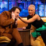 Evangeline Lilly Instagram - When does having fun become having TOO MUCH fun???? 🤔🫣 @thejonathanrossshowofficial Tune in tonight!