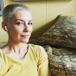 Evangeline Lilly Instagram - Blending into the decor 🫥