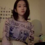 Exy Instagram - 머리를 자르니 10배 정도 더 춥네요..