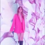 Ezgi Eyüboğlu Instagram - Yumoş'un Sakura Tüneli'nde kendinizi Sakura kokulu bir dünyada hissetmeye hazır olun. ✨ Sakura Tüneli, 9 Mayıs'a kadar Kanyon metro geçişinde sizi bekliyor. 🧸 🌸 Bu eşsiz deneyimi kaçırmayın! @yumostr #BambaşkaBiFerahlıkYumoşSakuraileGelsin #YumoşTünel #işbirliği
