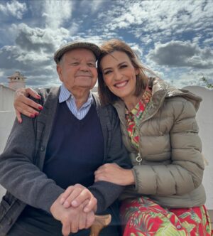 Fátima Lopes Instagram - Fico muito grata quando o meu trabalho e a vida me permitem conhecer pessoas especiais, como o tio João! 😊🙏🏼
