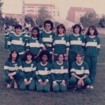 Fátima Lopes Instagram – Andava eu em arrumações e encontrei estas fotografias da minha adolescência, quando era atleta. Conseguem identificar-me? E que idade teria? 😁