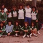 Fátima Lopes Instagram – Andava eu em arrumações e encontrei estas fotografias da minha adolescência, quando era atleta. Conseguem identificar-me? E que idade teria? 😁