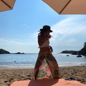 Fabiola Campomanes Instagram - Solo porque estoy cumpliendo años …….