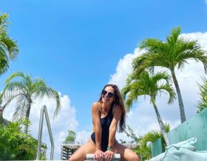 Fabiola Campomanes Instagram - Siempre es lindo regresar. 📸❤️ @gregk @newporthouseplaya.