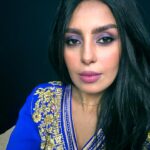 Fadwa Taleb Instagram - كيجيتكوم بالقفطان ؟ 🇲🇦🤭 💙💙💙💙 Caftan by @mouniabenhida 🤍