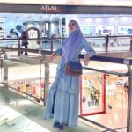 Faezah Elai Instagram - Chin up!! Let’s rock the denim.. Tudung from @febyfaezahelai . #ootdfaezahelai #faezahelaiootd #tudungfaezahelai #febyfaezahelai #denim #denimstyle #faezahelai #fyp #fypシ #fypage