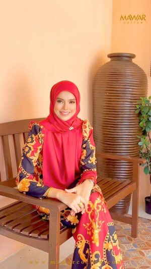 Faezah Elai Instagram - Yg dok suruh maini ckp key yelll tu.. Nendiaaa!! Sapa kata maini tk boleh ckp key yelll!! 
Elok dak baju maini.. lekaih lah pi beli kt @mawarcotton 
.
#bajuraya #mawarcotton #hooreyraya2024 #faezahelai